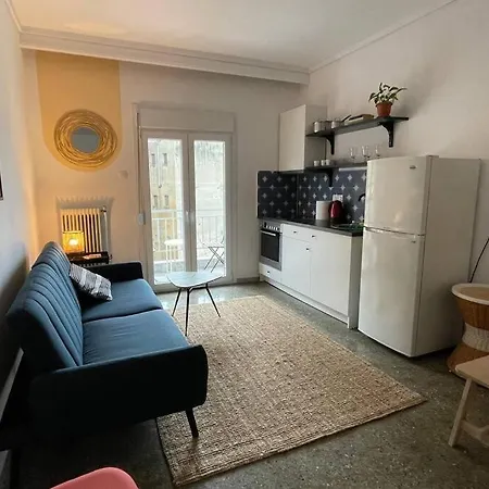 2 Mon-keys Apartment