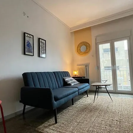 2 Mon-keys Apartment