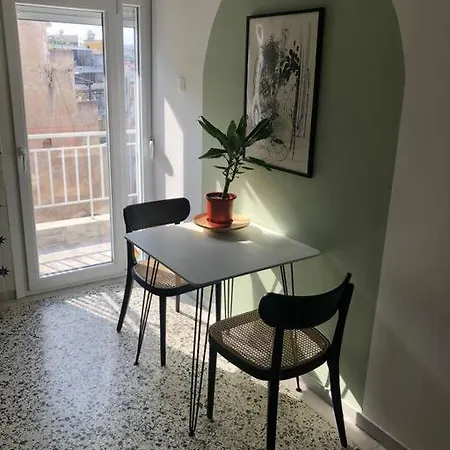 Apartment 2 Mon-keys *
