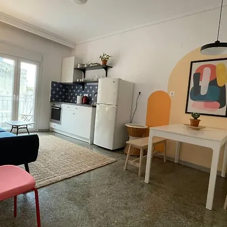 2 Mon-keys * Thessaloniki