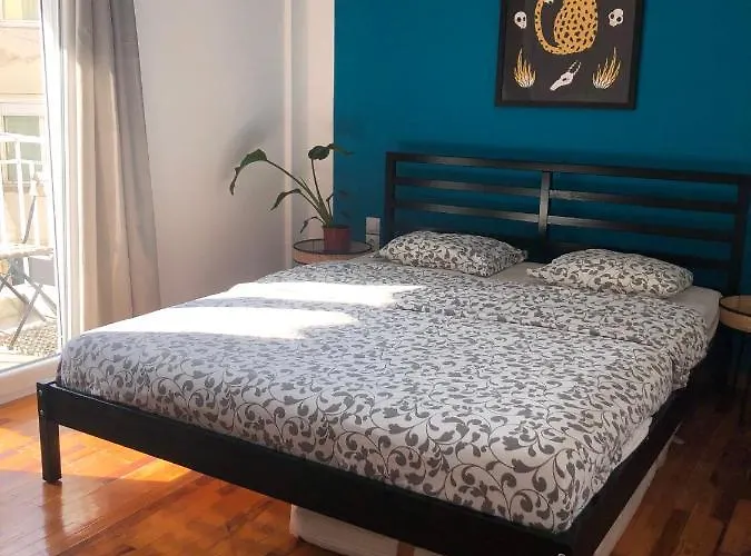 2 Mon-keys 塞萨洛尼基