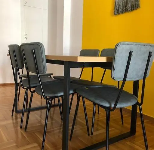 2 Mon-keys 公寓 塞萨洛尼基