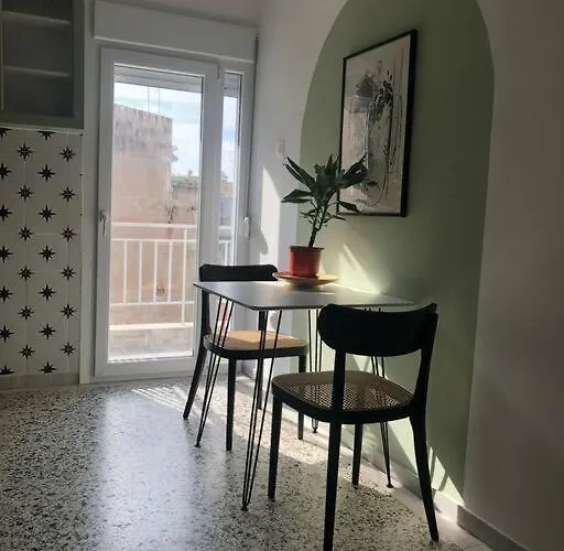 2 Mon-keys * 塞萨洛尼基