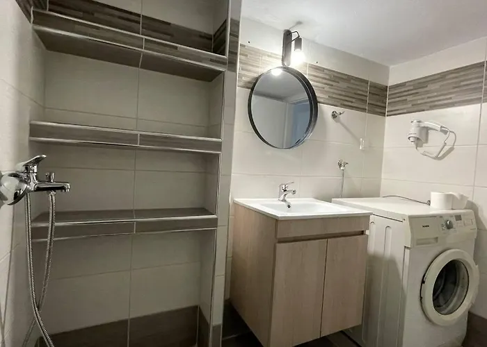 2 Mon-keys Apartment Thessaloniki